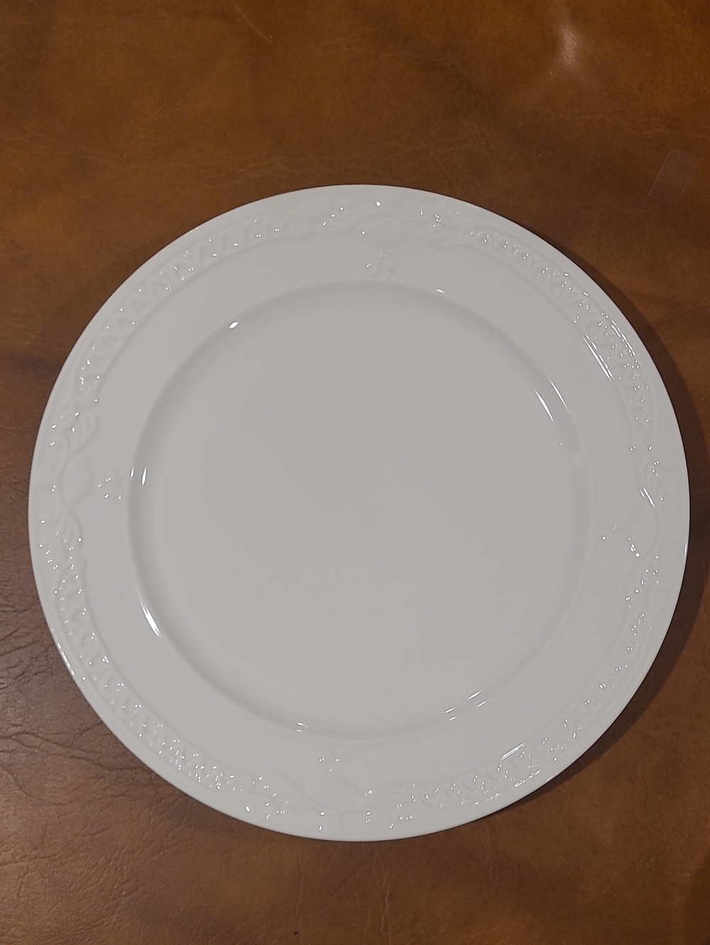 2 Towle Grand Hotel Porcelain Dinner Plates